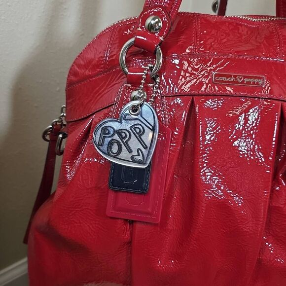 Coach RARE Limited Edition Poppy Patent with Flower Large Tote - Picture 5 of 16